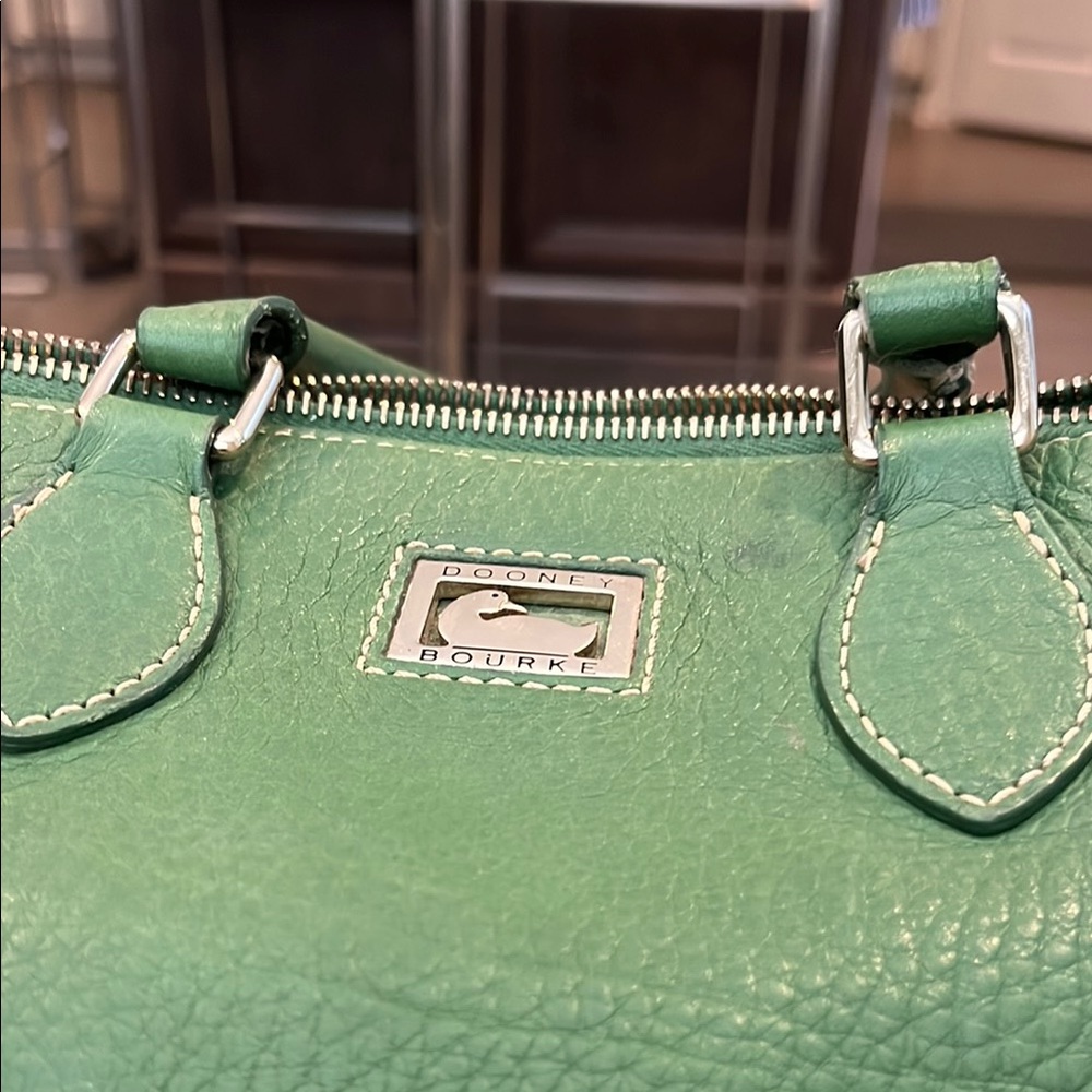 Dooney & Bourke Green Shoulder Bag with Textured Leather